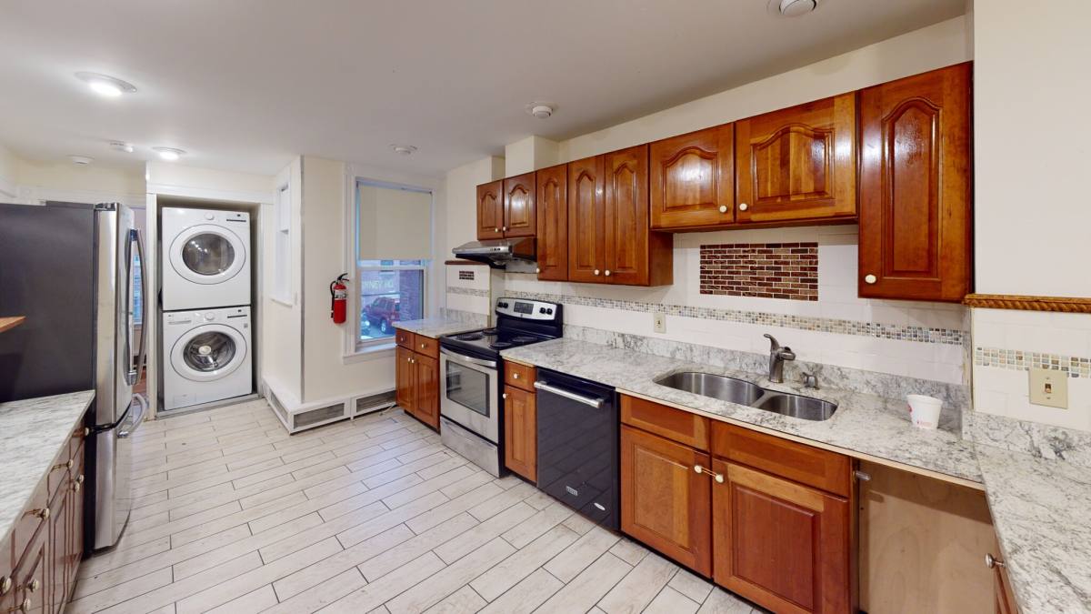 Apartment for rent at 1906 Beacon St #1, Brookline, MA 02445