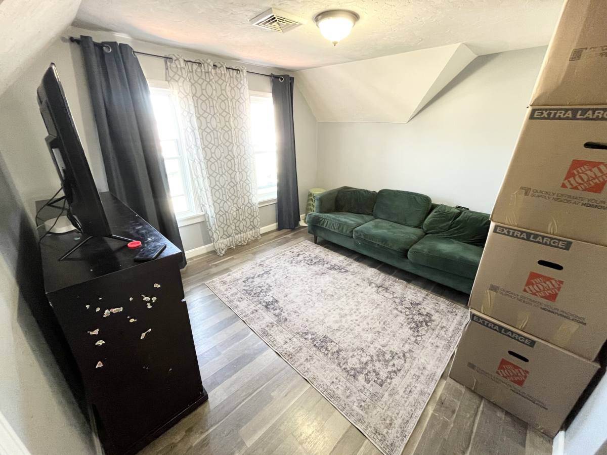 House for rent at 211 Elm St #3, Everett, MA 02149