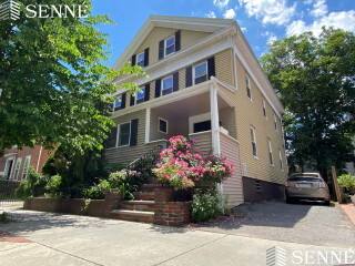 House for rent at 250 Broadway #3, Cambridge, MA 02139