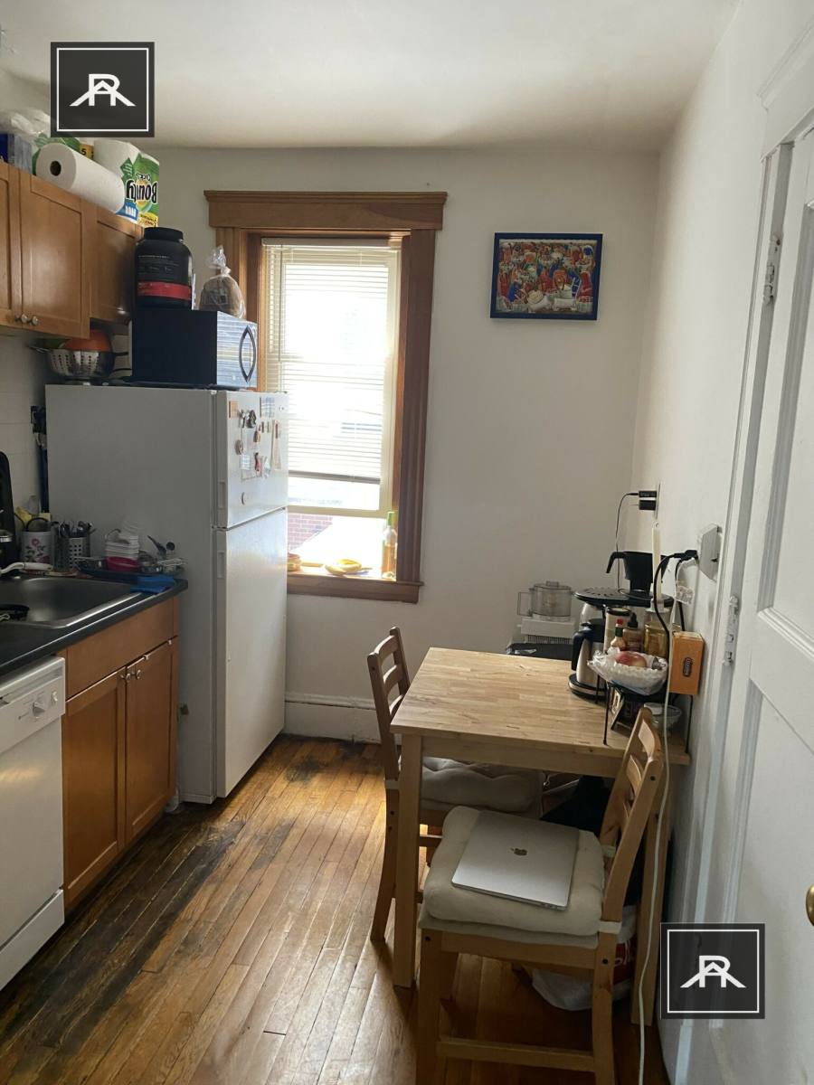 Apartment for rent at 97 Hancock St #2, Cambridge, MA 02139