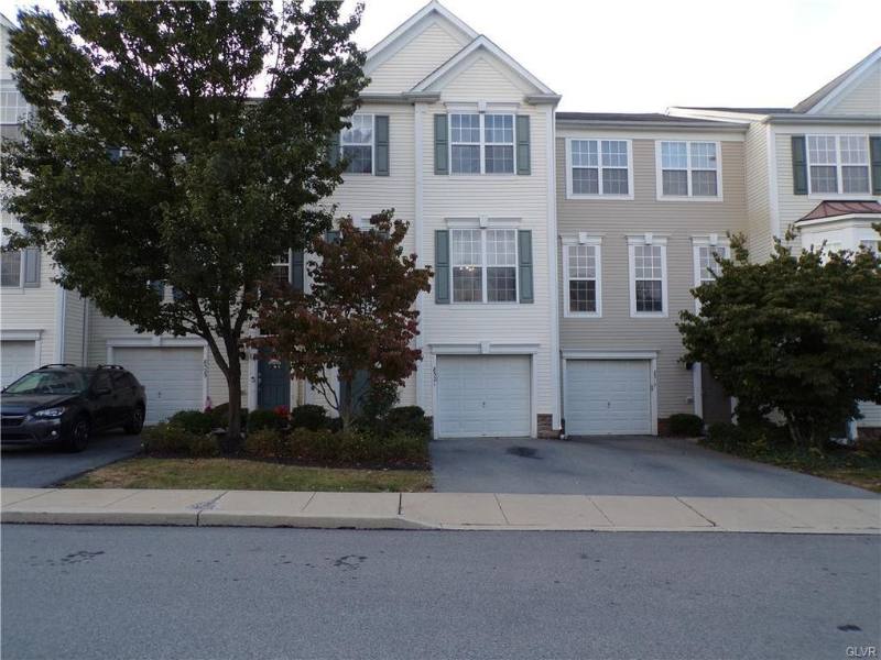 Townhouse for rent at 8521 Gateway Rd, Breinigsville, PA 18031