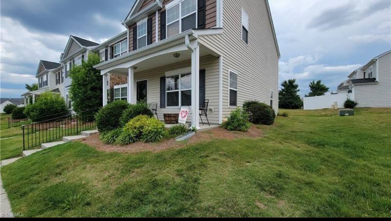 Townhouse for rent at 33 Arbor Hill Place, McLeansville, NC 27301
