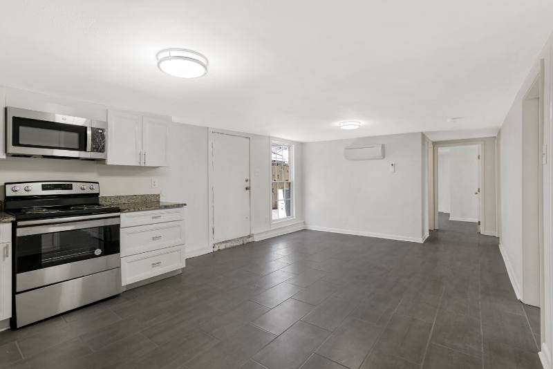 Apartment for rent at 3700 S Liberty #2 B, New Orleans, LA 70115