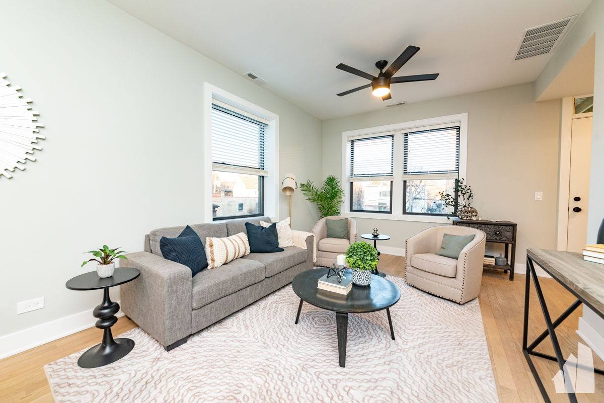Apartment for rent at 2020 W Montrose Ave #2A, Chicago, IL 60618