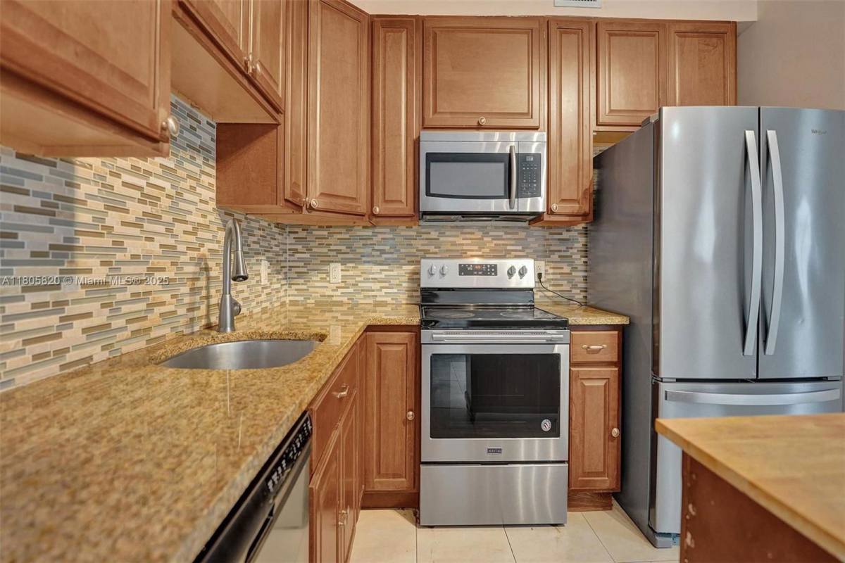 Apartment for rent at 1695 SW 11th St #103, Miami, FL 33135