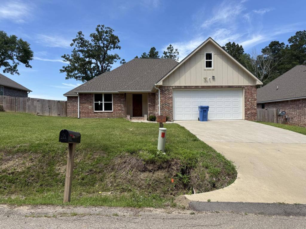 House for rent at 209 Shirey Lane, Lufkin, TX 75904