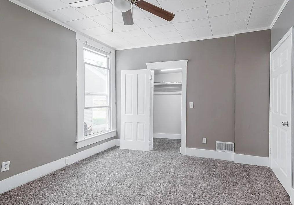 House for rent at 1023 Thomas V Bryant Dr, Jeffersonville, IN 47130