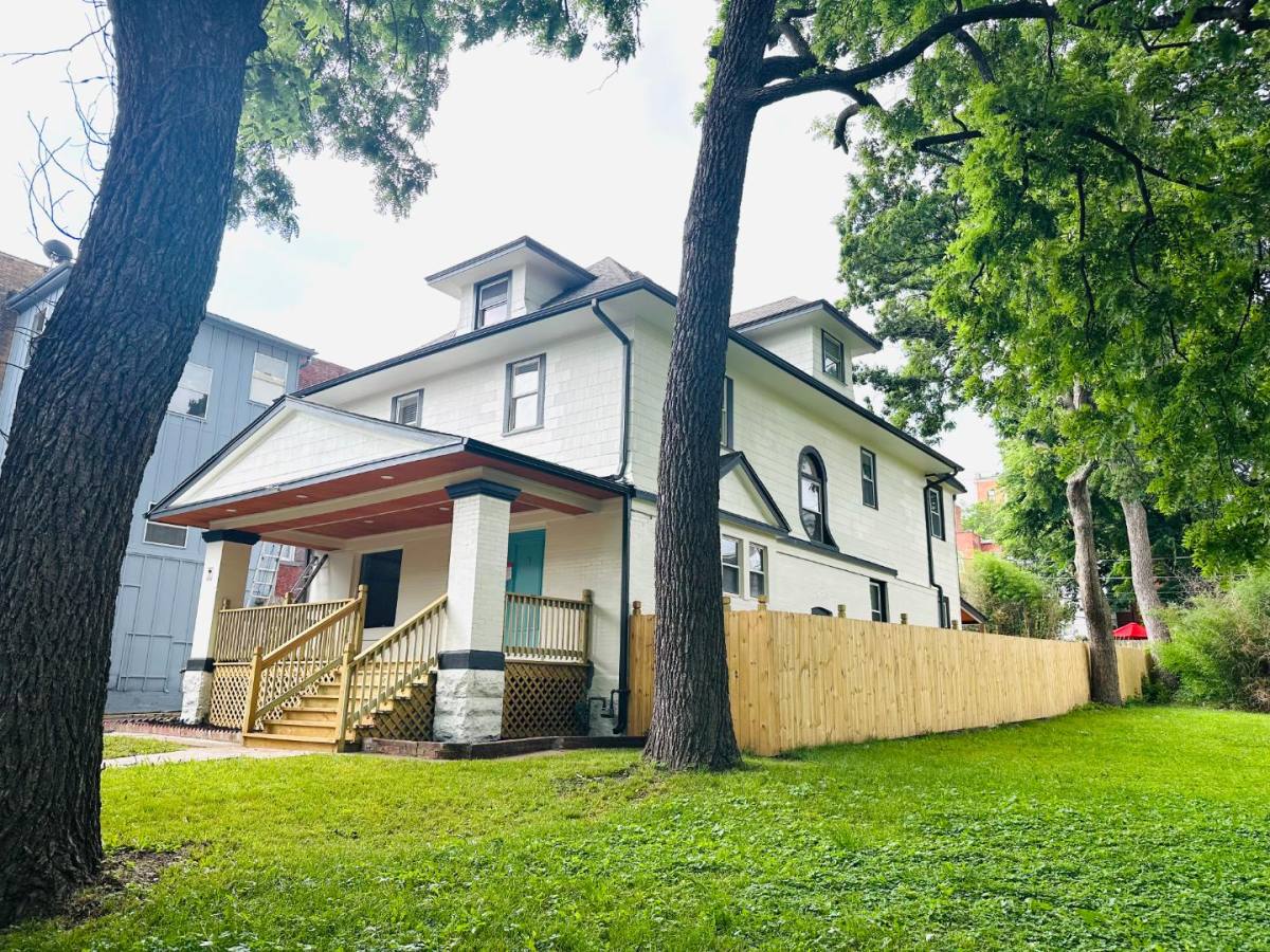 House for rent at 3538 Wyandotte St, Kansas City, MO 64111