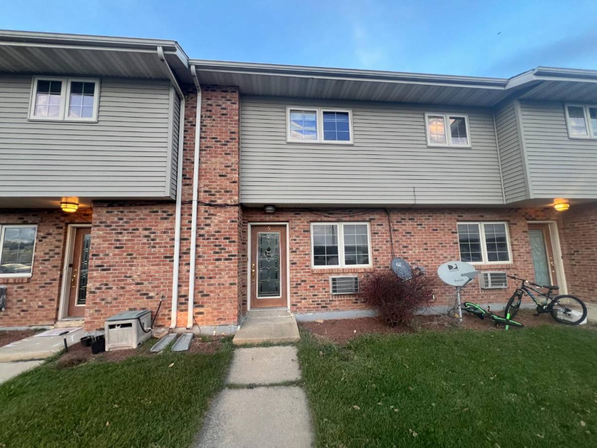 Apartment for rent at 22 14th Ave #8, New Glarus, WI 53574