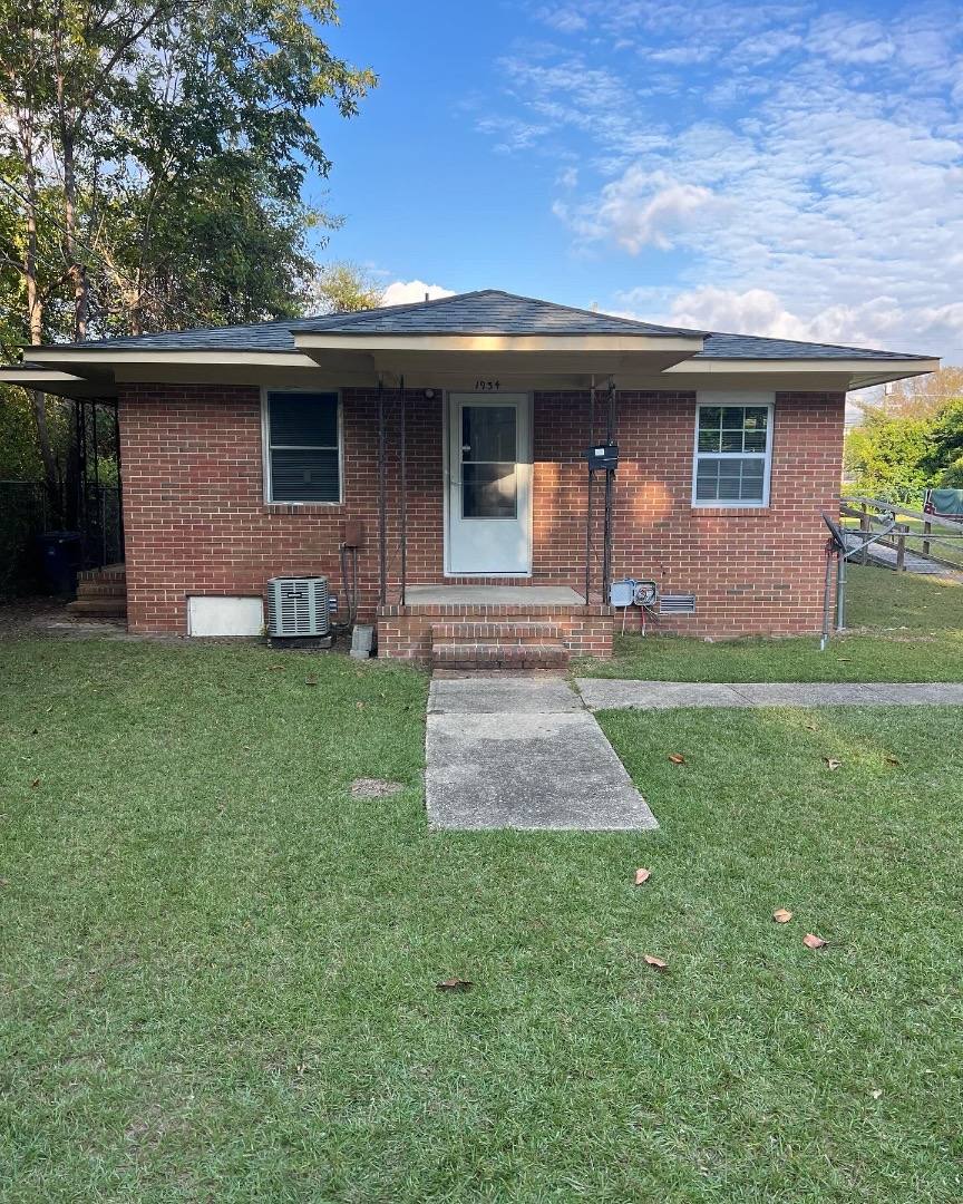 Apartment for rent at 1934 Harris St, Fayetteville, NC 28301
