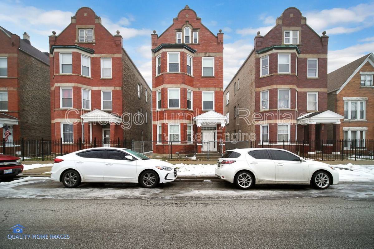 Apartment for rent at 2634 S Harding Ave #3, Chicago, IL 60623