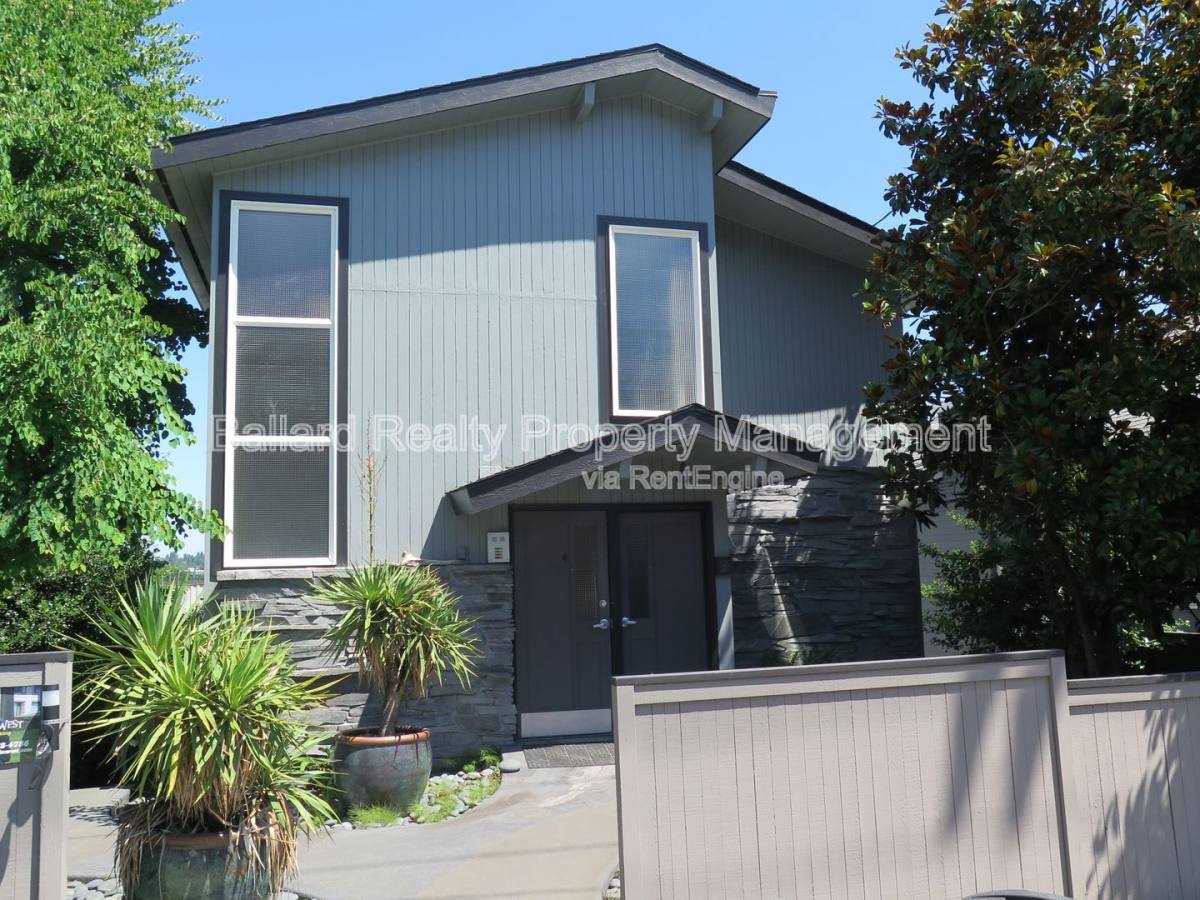 Apartment for rent at 636 W Nickerson St #3, Seattle, WA 98119