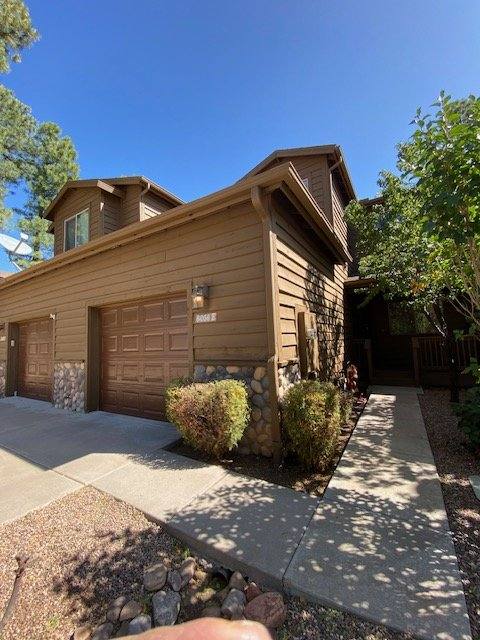 Townhouse for rent at 6056 E Starlight Ridge Parkway, Lakeside, AZ 85929