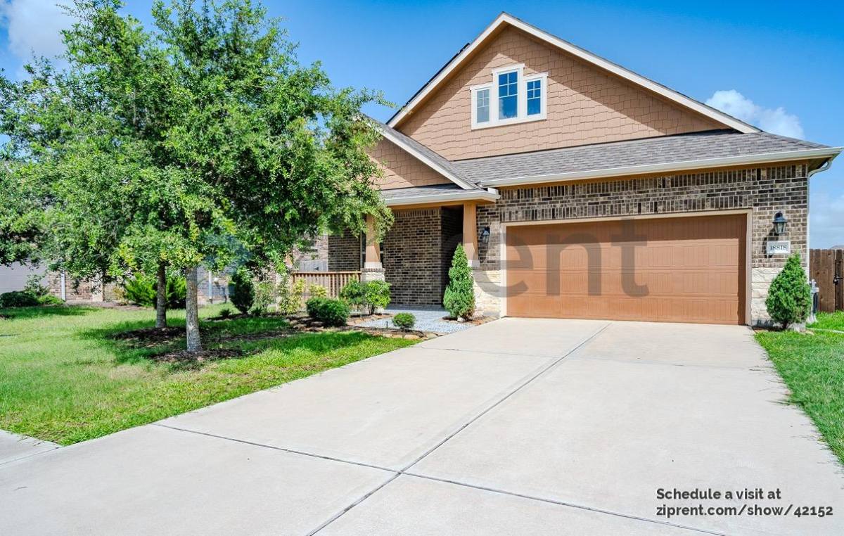House for rent at 18818 Lake Ridge Dr, Manvel, TX 77578