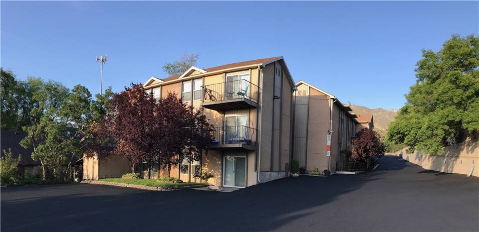 Apartment for rent at 4564 Harrison Blvd, Ogden, UT 84403