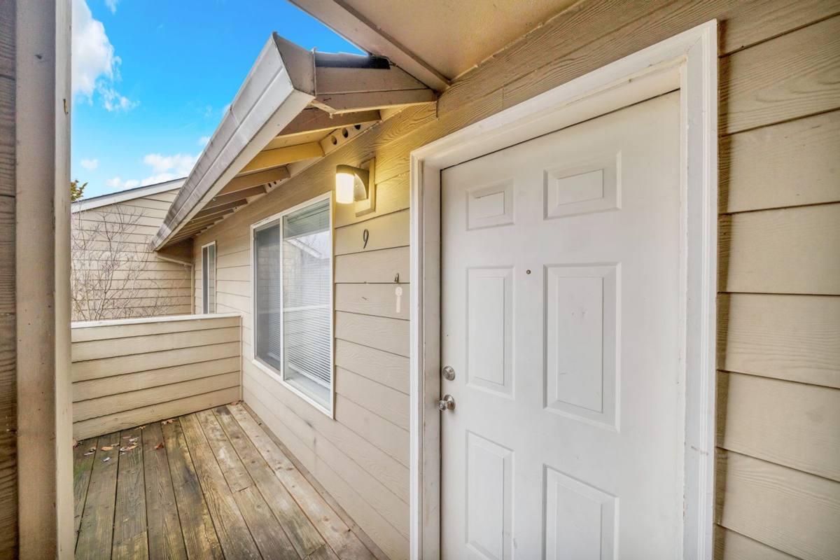 Apartment for rent at 12150 SW Allen Blvd, Beaverton, OR 97005