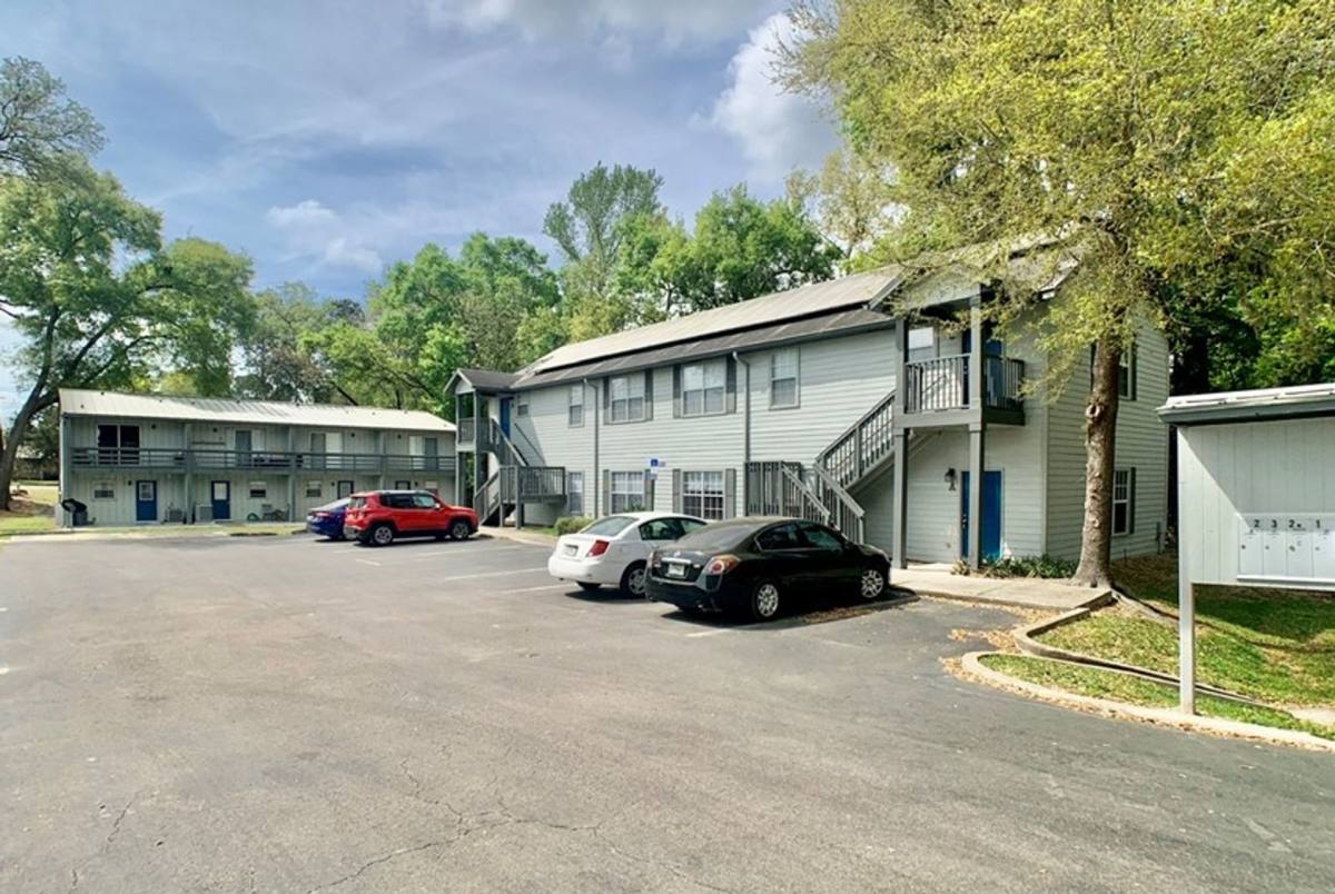 Apartment for rent at 2304 SW 35th Place, Gainesville, FL 32608