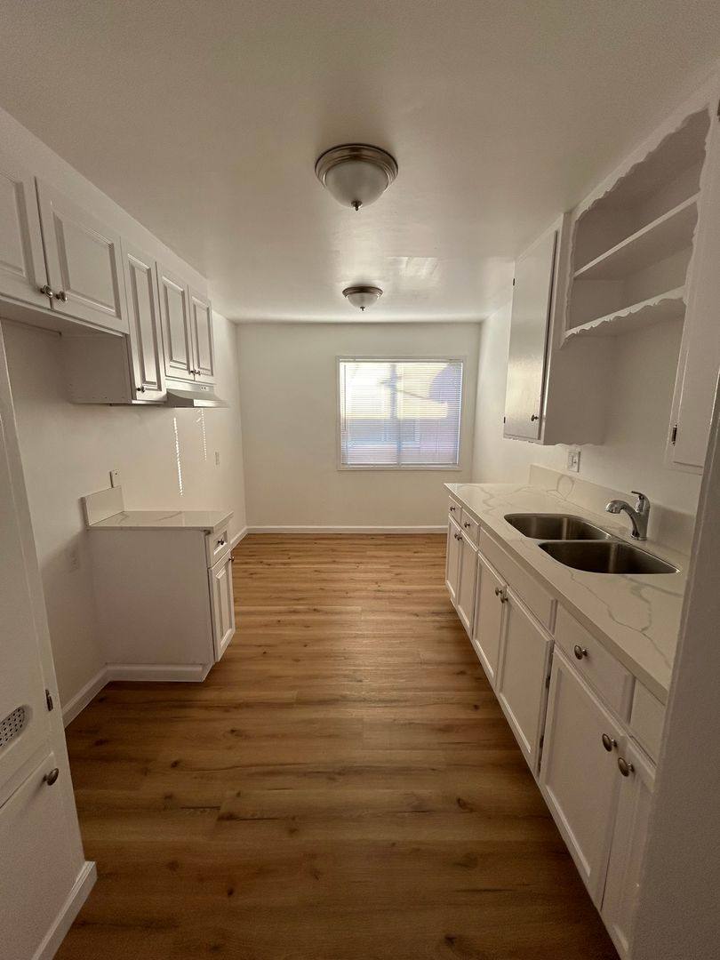 Apartment for rent at 9235 State St, South Gate, CA 90280