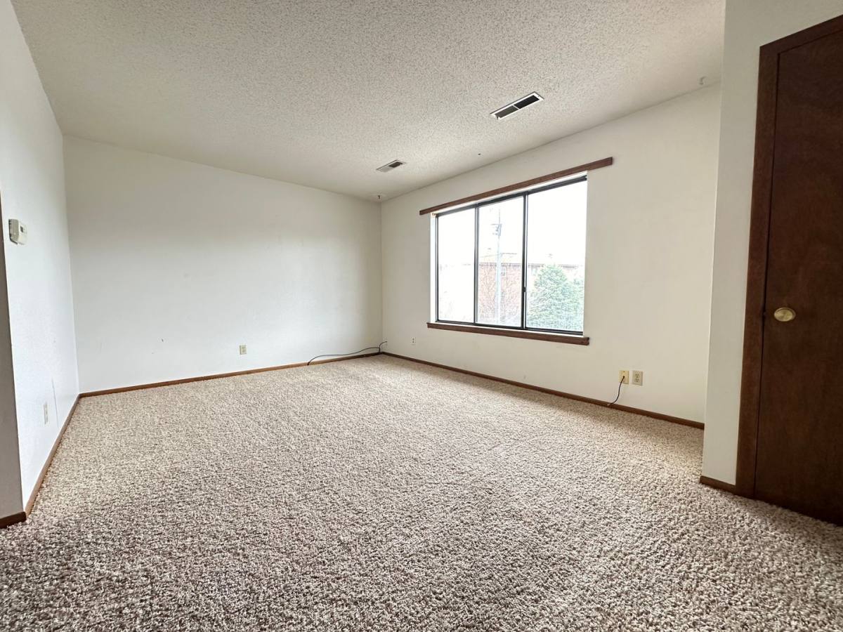 2736 4th Ave N, Fort Dodge, IA 50501