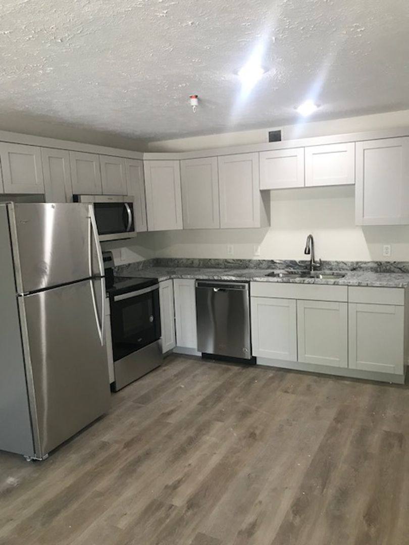 Apartment for rent at 3245 Falls Parkway, Branson, MO 65616