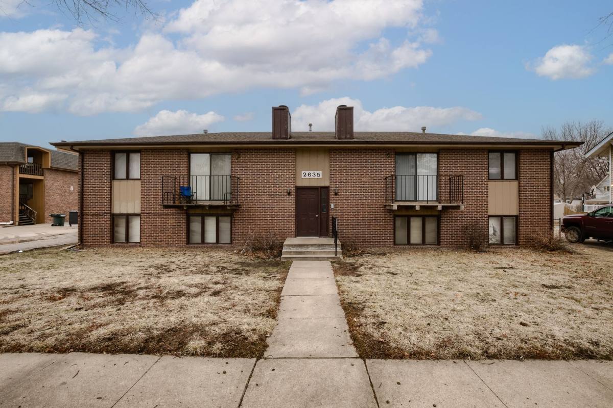 Apartment for rent at 2635 N 42nd St, Lincoln, NE 68504
