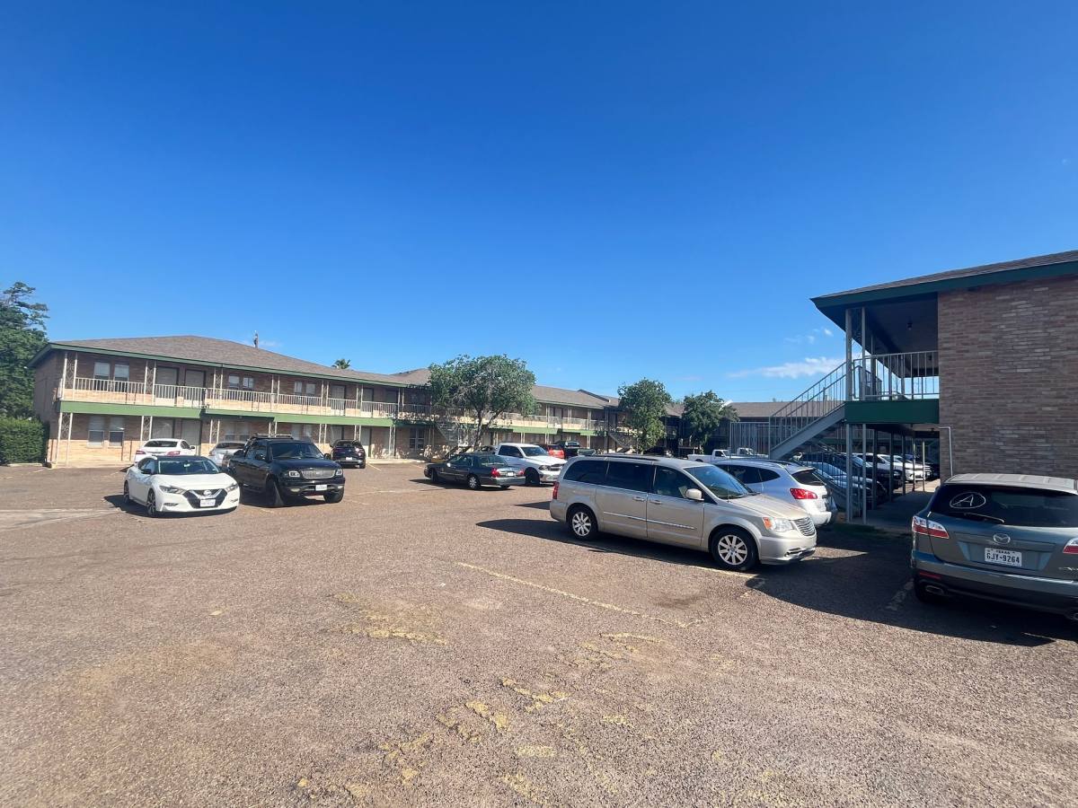 Apartment for rent at 1502 Calle Del Norte, Laredo, TX 78041