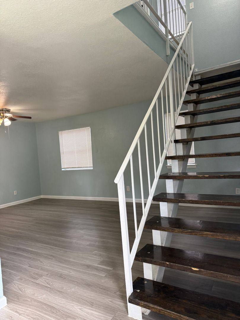 Apartment for rent at 301-319 Rolston Rd, Irving, TX 75060