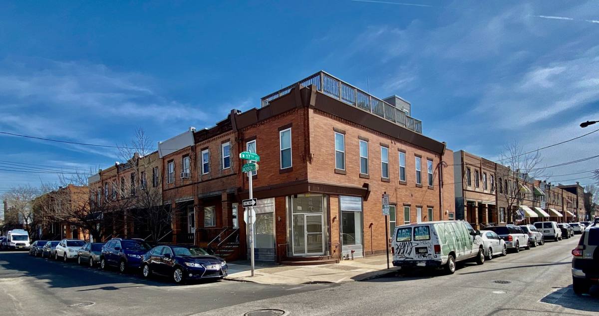 Apartment for rent at 1640 Jackson St, Philadelphia, PA 19145