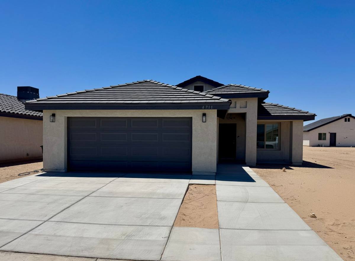 House for rent at 4711 E Los Olivos Dr, San Luis, AZ 85336
