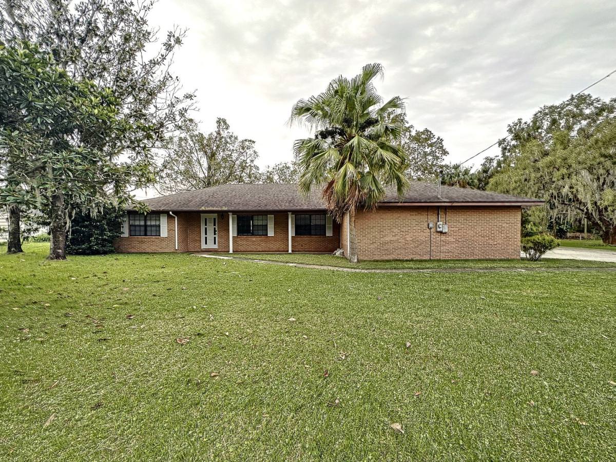 House for rent at 722 W Alamo Dr, Lakeland, FL 33813