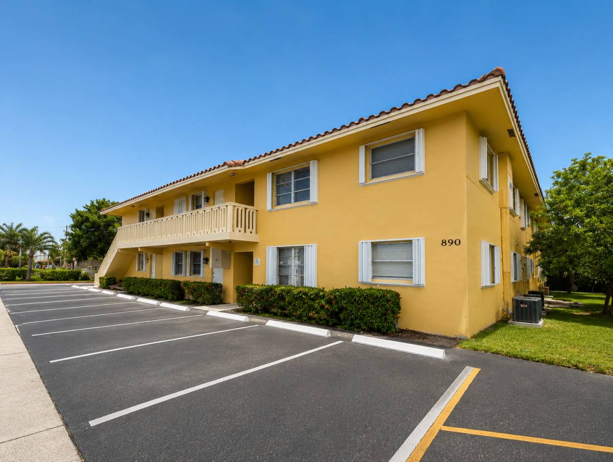Apartment for rent at 890 NW 39 St, Fort Lauderdale, FL 33309