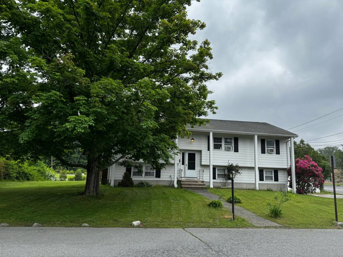 House for rent at 7 Tiffany Dr, Lowell, MA 01852