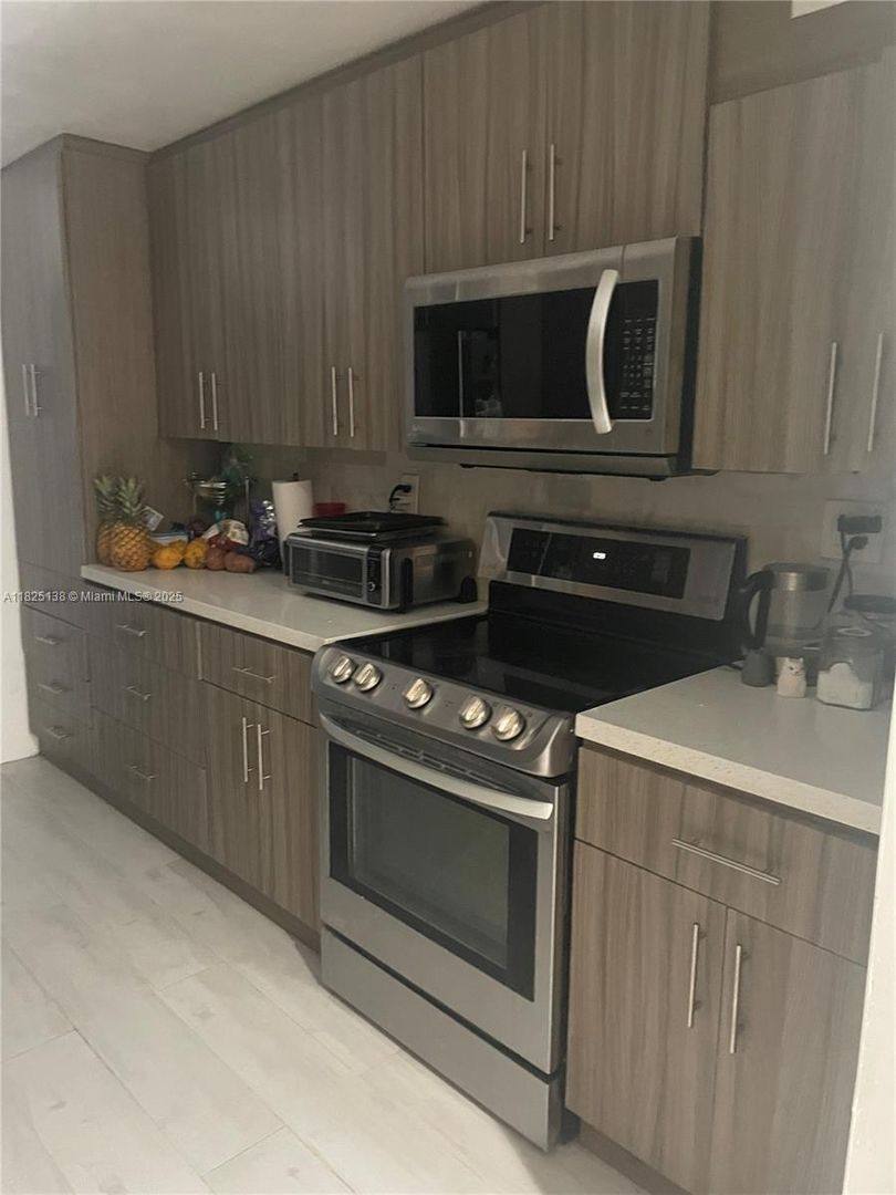House for rent at 301 Bonaventure Blvd, Fort Lauderdale, FL 33326