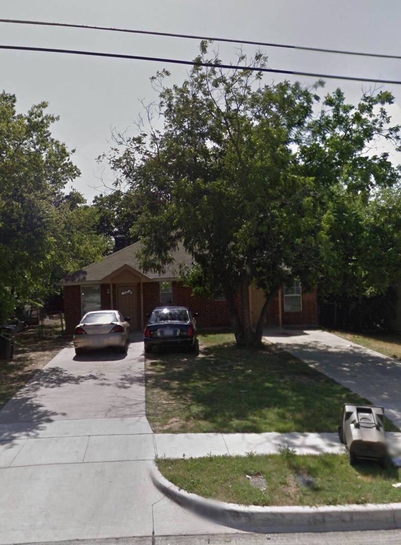 Apartment for rent at 3328 - 30 Bright St, Fort Worth, TX 76119