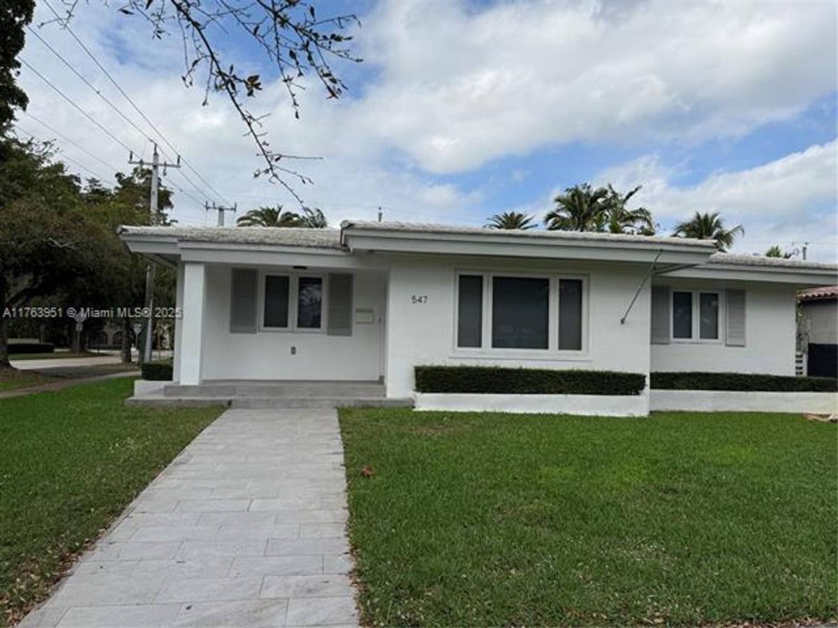 House for rent at 547 Giralda Ave, Miami, FL 33134