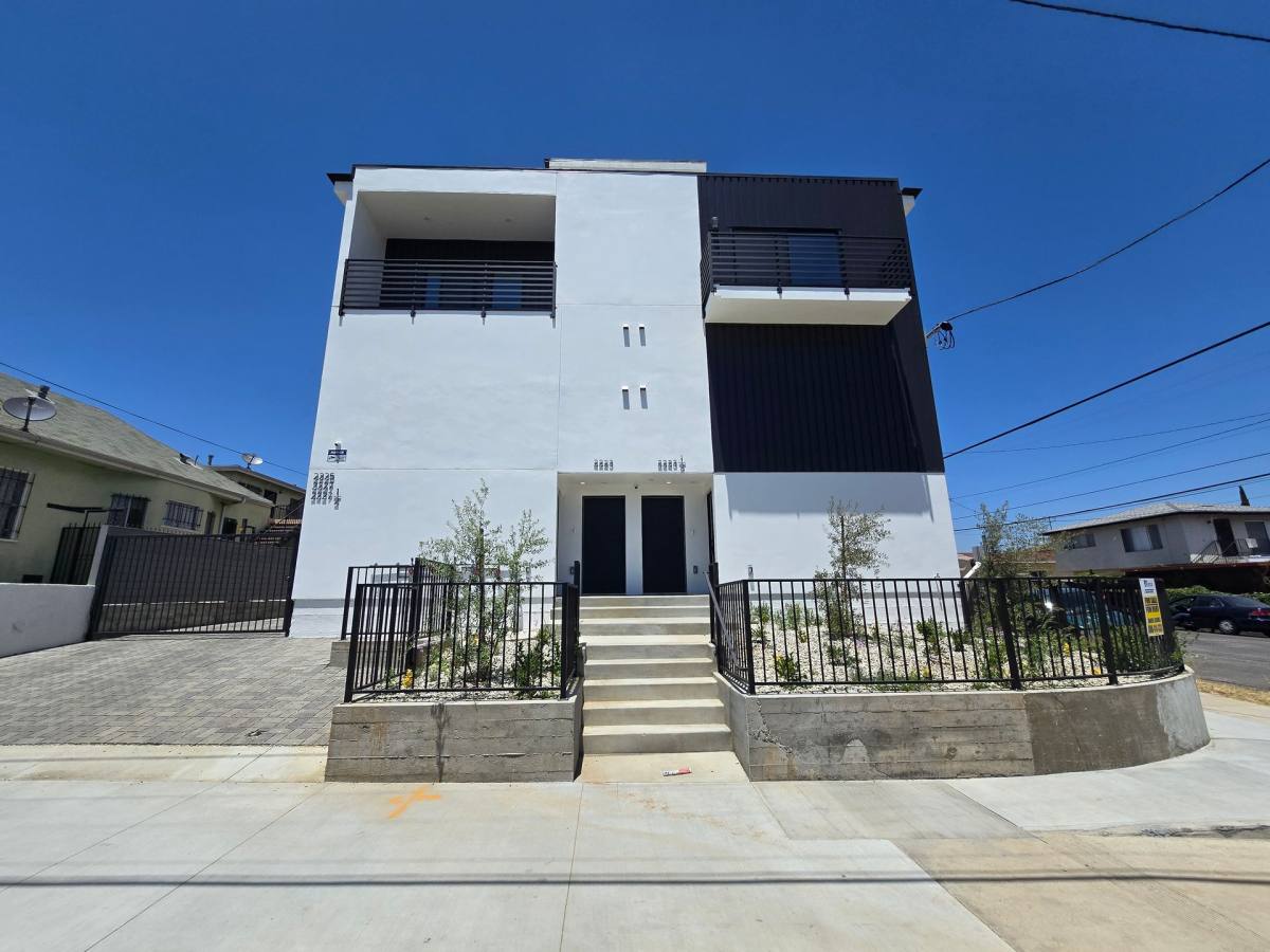 Apartment for rent at 2223 Sheridan St, Los Angeles, CA 90033
