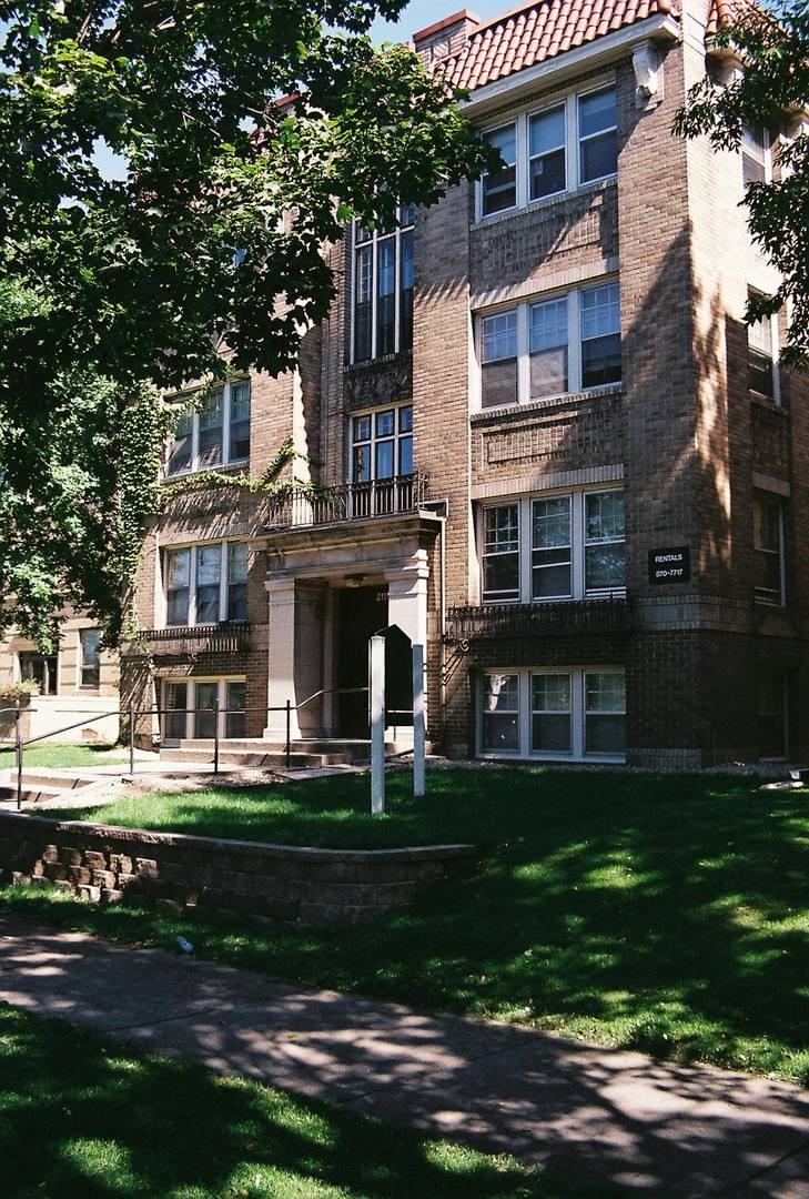 Apartment for rent at 2115 Blaisdell Ave, Minneapolis, MN 55404