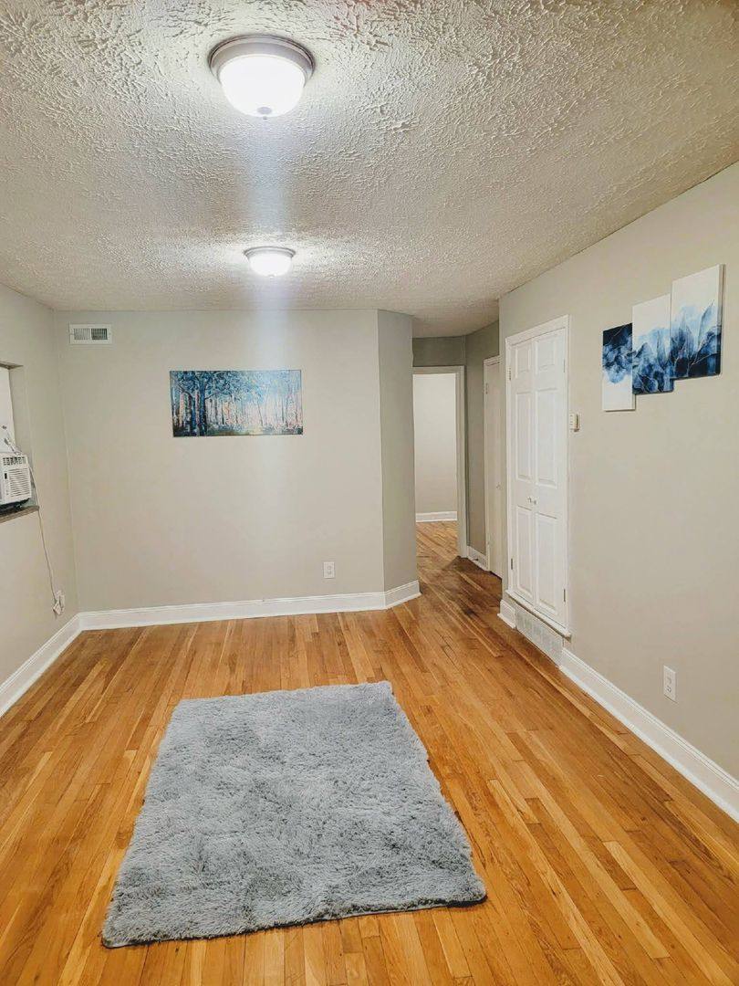 Apartment for rent at 1061-1063 E 15th Ave, Columbus, OH 43211