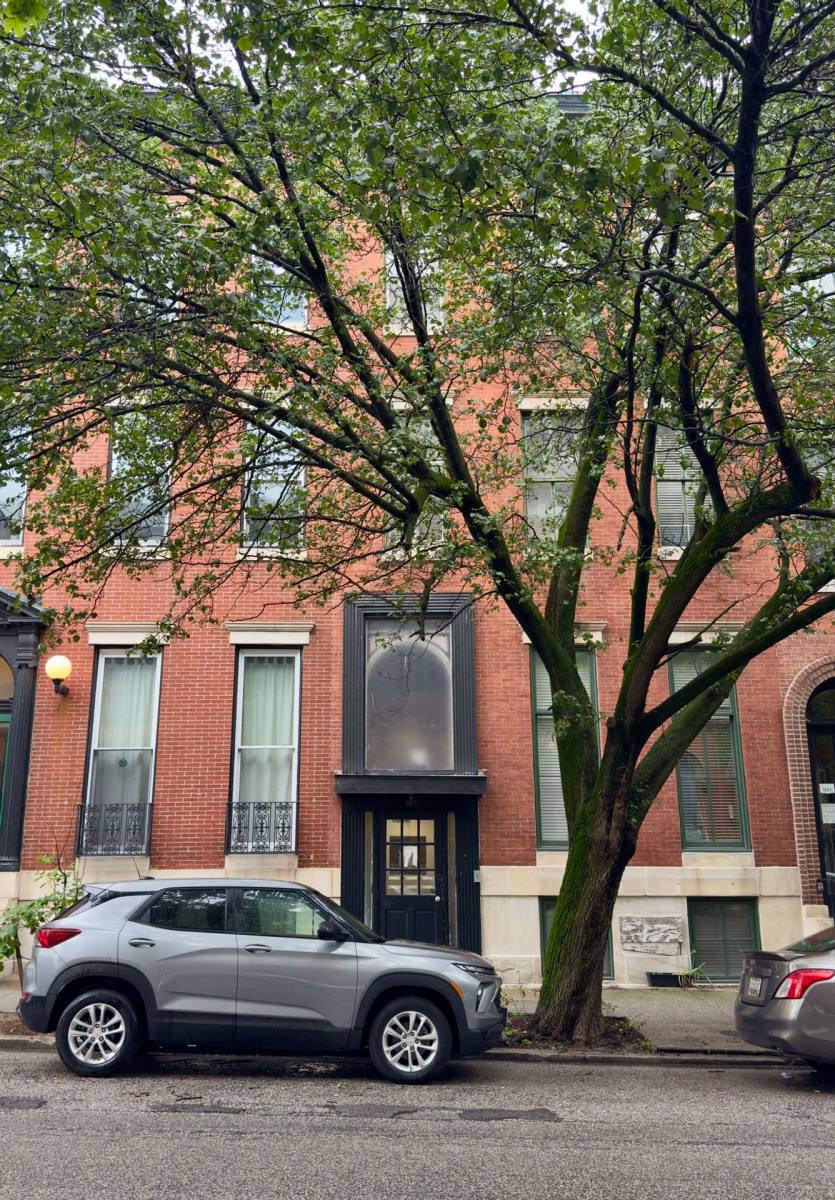 Apartment for rent at 921 & 923 Saint Paul St, Baltimore, MD 21202