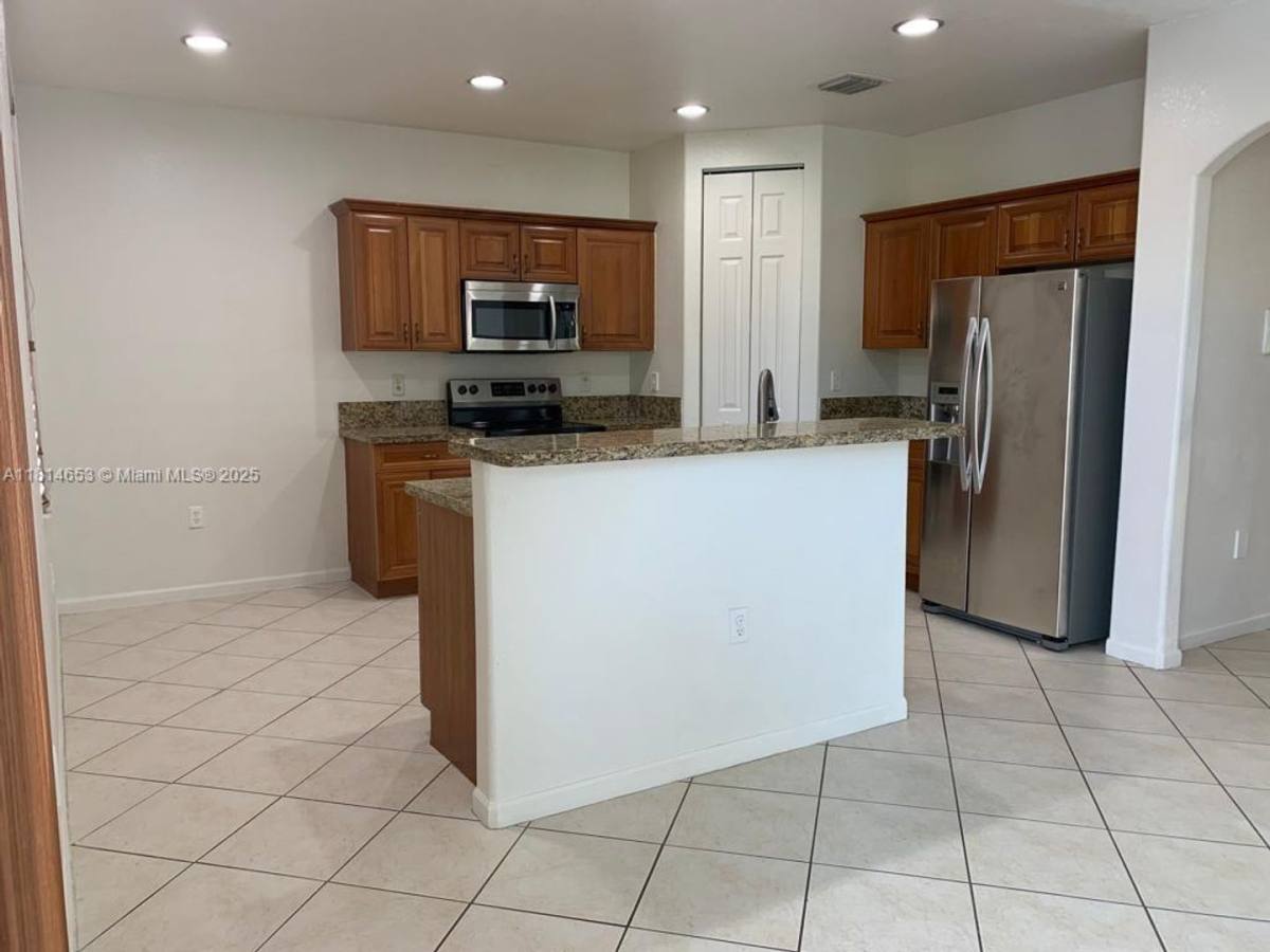 Townhouse for rent at 2635 SW 84th Terrace #106, Hollywood, FL 33025