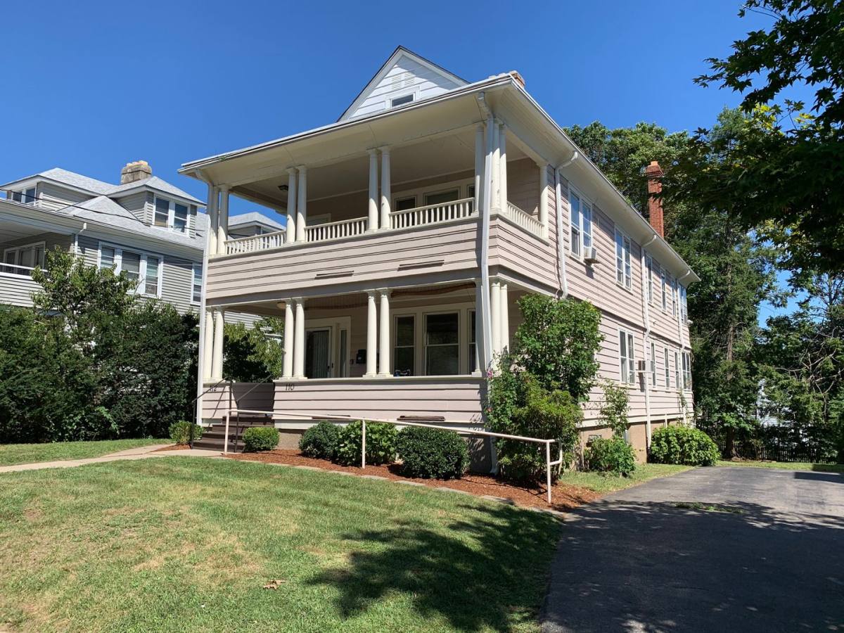 Apartment for rent at 110-112 Grennan Rd, West Hartford, CT 06107