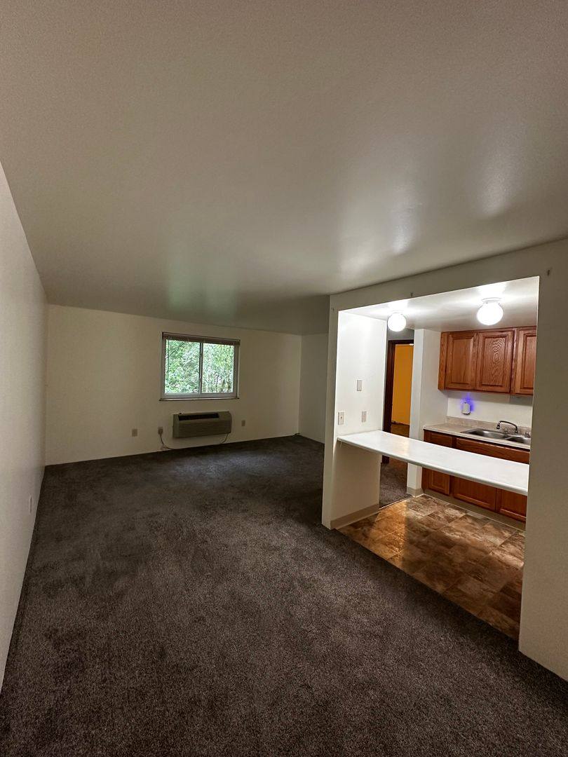 Apartment for rent at 110 Whitestown Village, Butler, PA 16001
