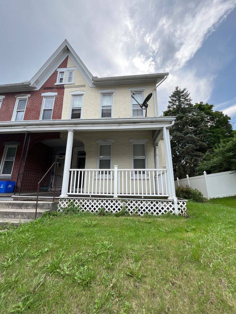 Apartment for rent at 2280 Main St, Northampton, PA 18067