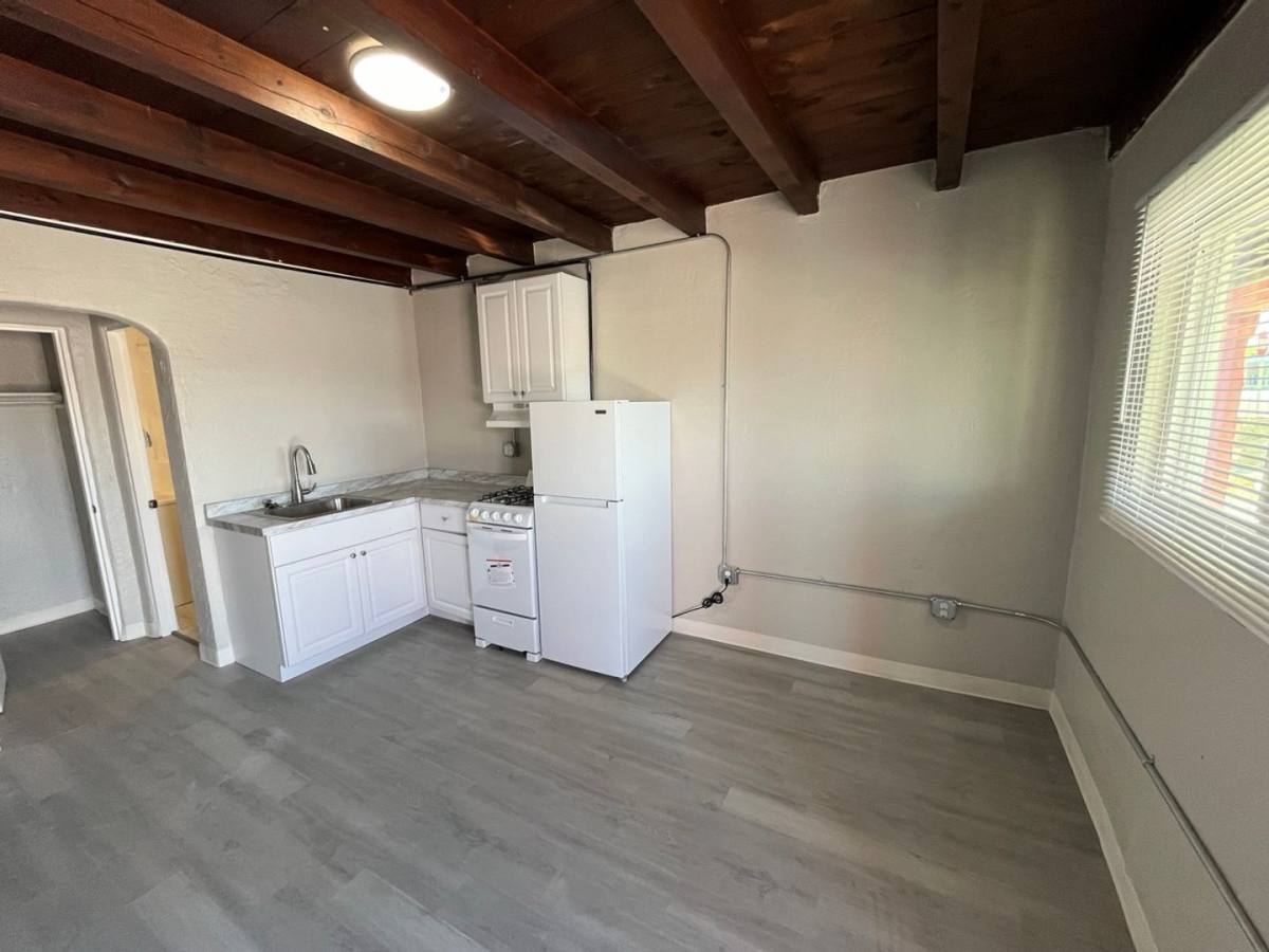 Apartment for rent at 9317 Central Ave NW, Albuquerque, NM 87121