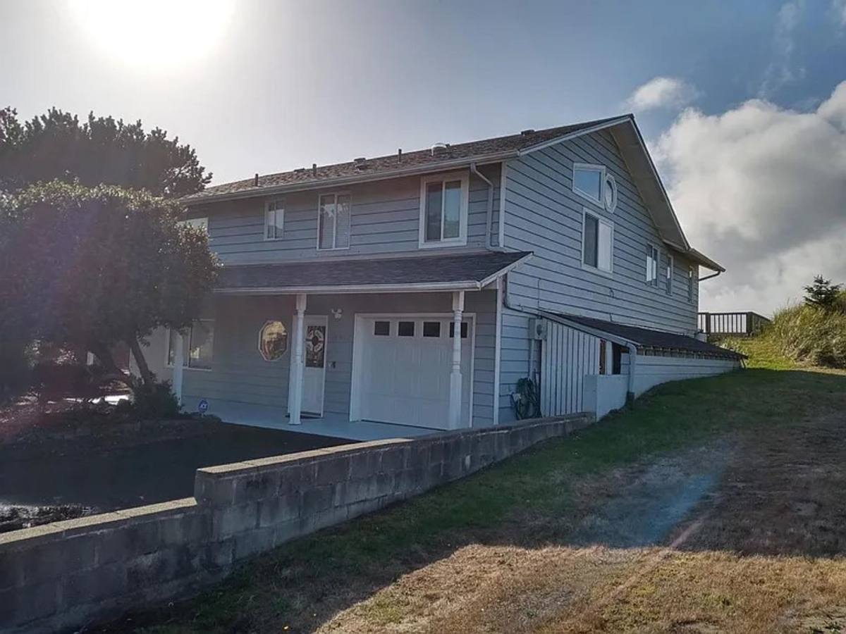 House for rent at 29507 G St Mid-Term, Ocean Park, WA 98640