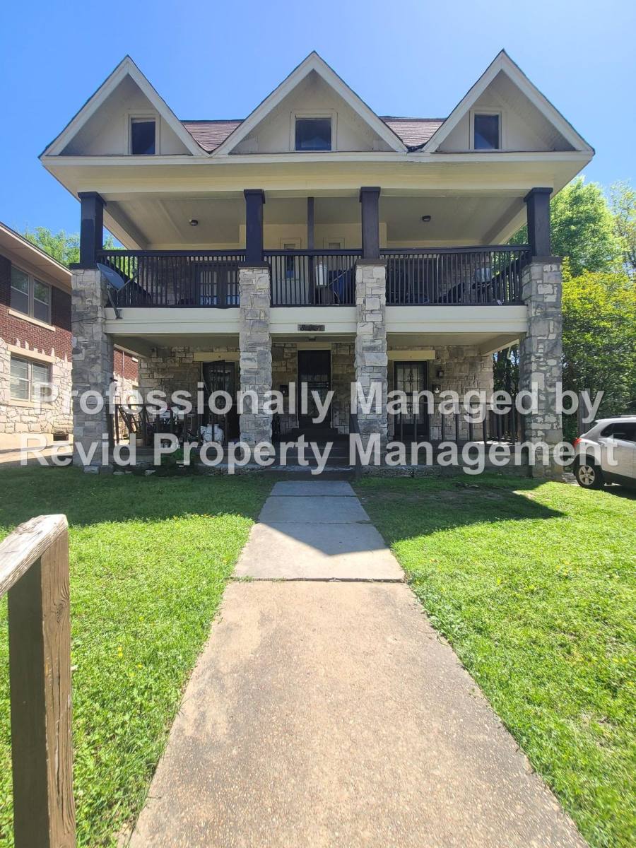 Apartment for rent at 800 Maury St, Memphis, TN 38107