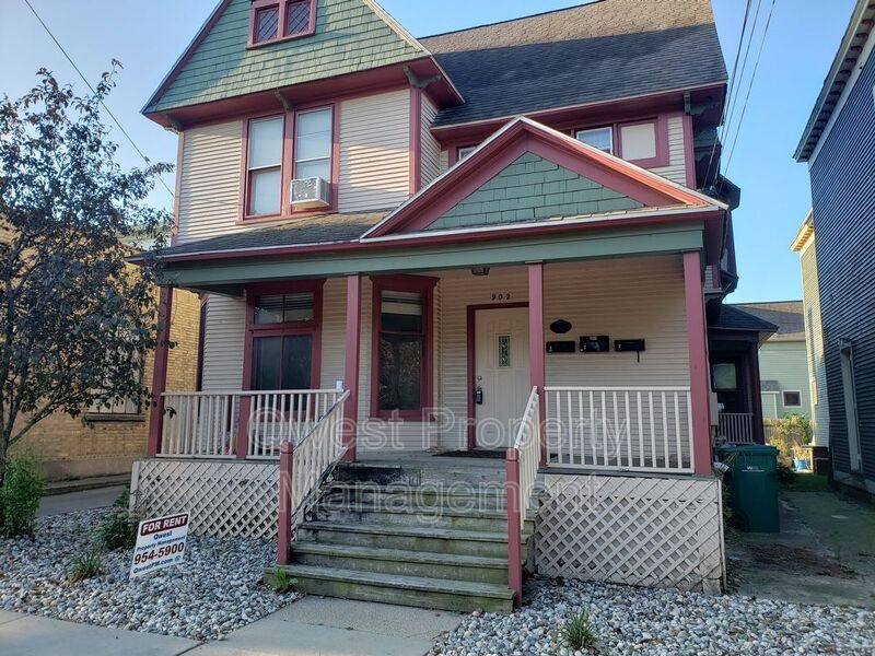 Apartment for rent at 902 Cherry St SE #1, Grand Rapids, MI 49506