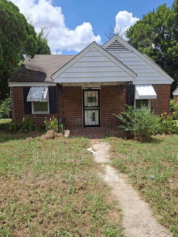 House for rent at 1493 S Montgomery St, Memphis, TN 38106