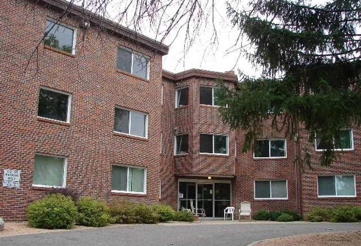 Apartment for rent at 405 River St S, Delano, MN 55328