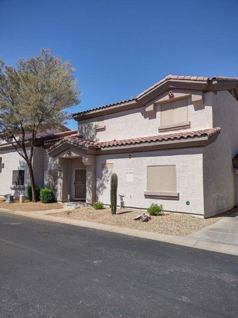 Townhouse for rent at 15764 N 79th Dr, Peoria, AZ 85382